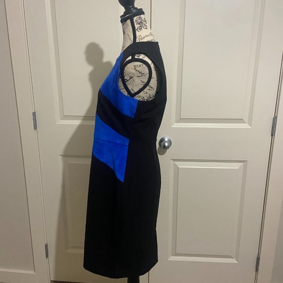 Blue and black fitted calvin klein dress - Picture 3 of 5